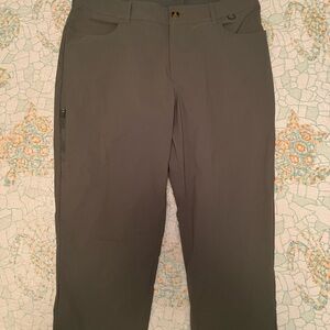 Women’Green Capris